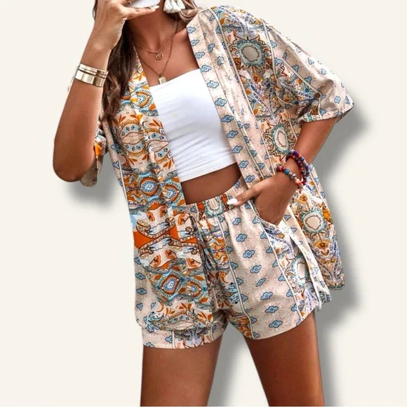 Paisley Print Open Front Kimono & Shorts Set- (M) - Picture 3 of 4